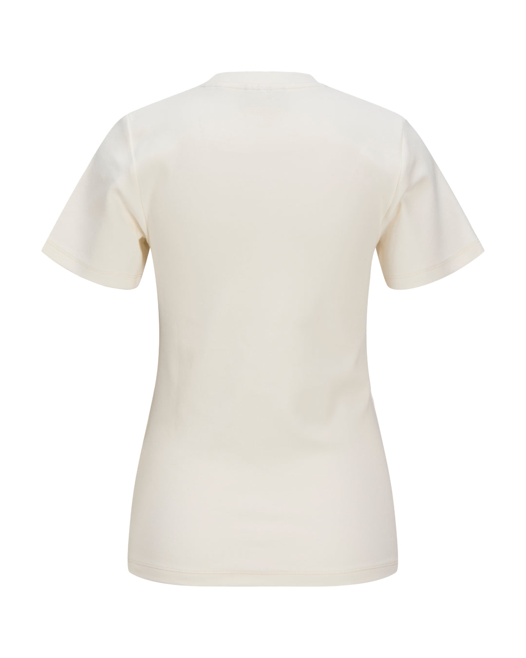 En hvid T-shirt viser bagsiden, uden tryk eller mønster, hængende mod en ensfarvet, lys baggrund.