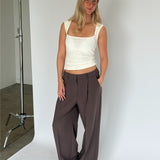 Modelbillede af ISABELLA top i hvid. Fra BySofieSønderby