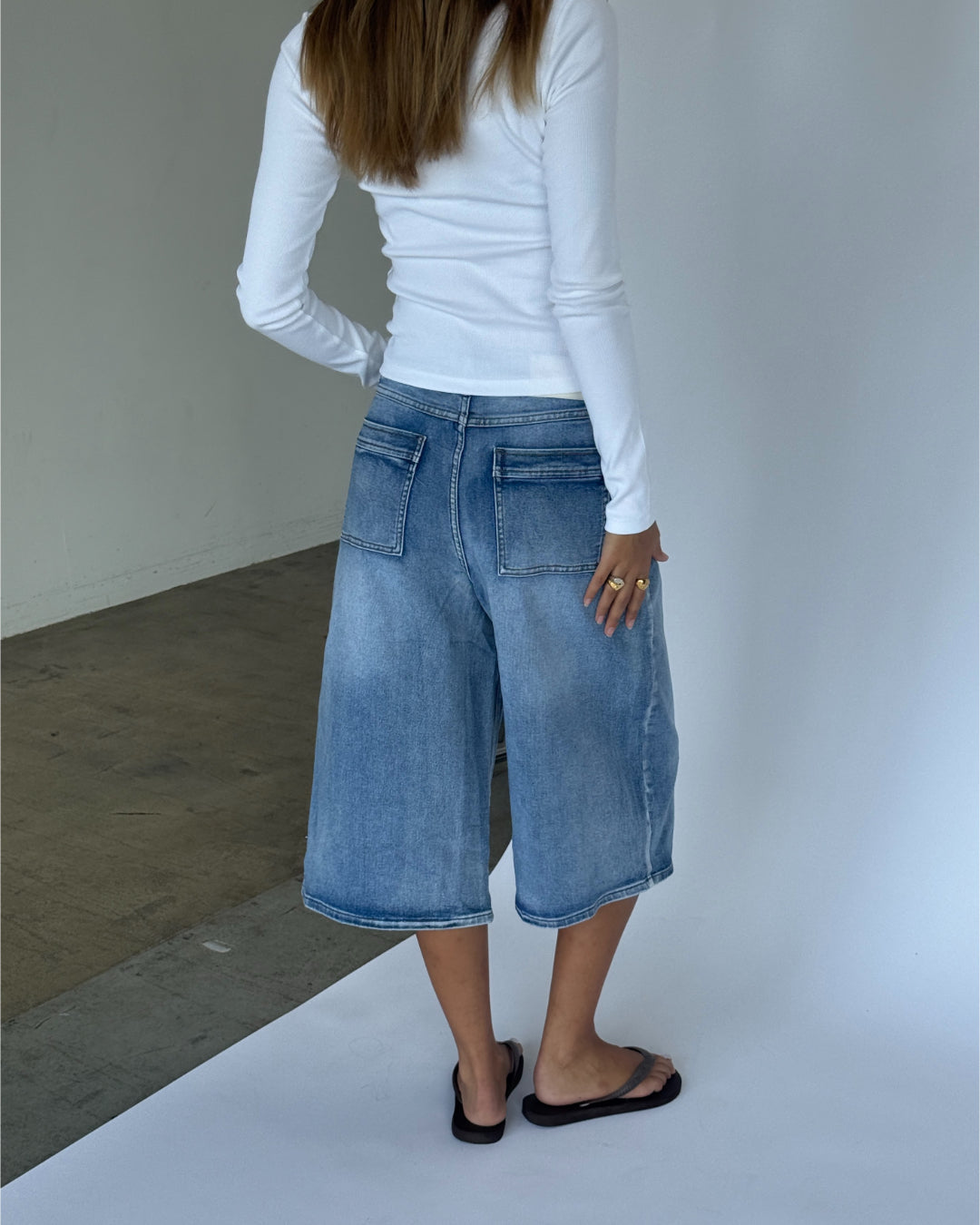 Modelbillede af blå MADDIE jorts. Fra BySofieSønderby