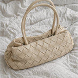 Stemningsbillede af beige RASMINE taske. Fra BySofieSønderby